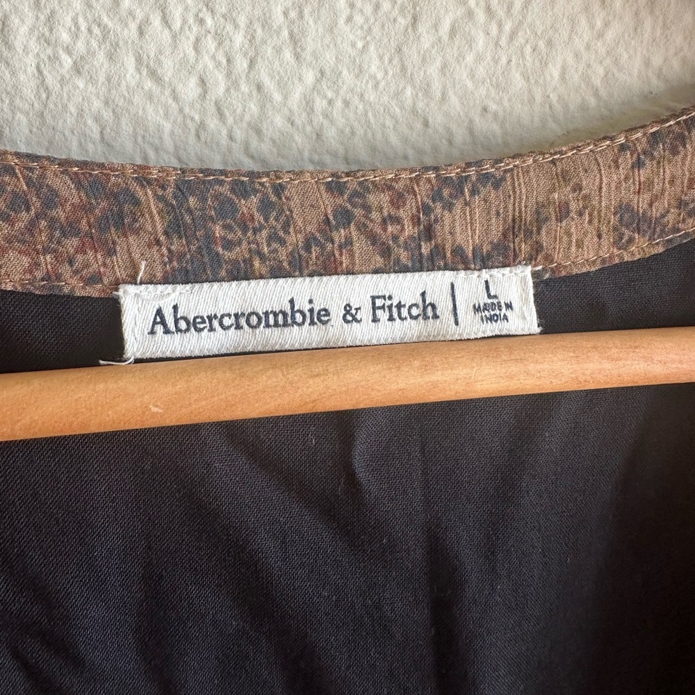 Abercrombie And Fitch Button Down Python Print Dr… - image 4